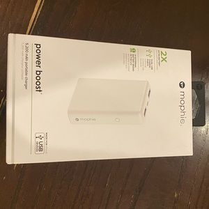 Mophie 5,200 mAh Portable Charger